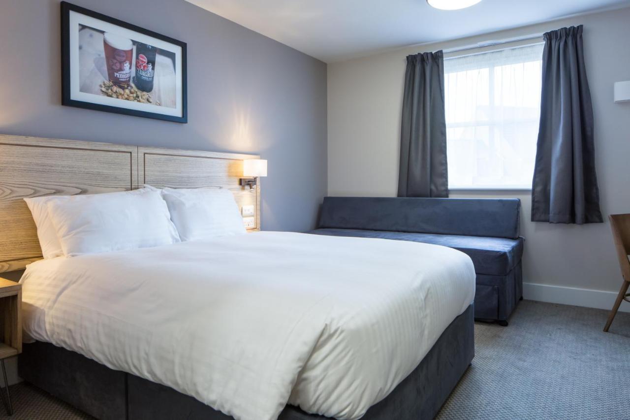 The Raven'S Cliff Lodge By Marston'S Inns Motherwell Luaran gambar