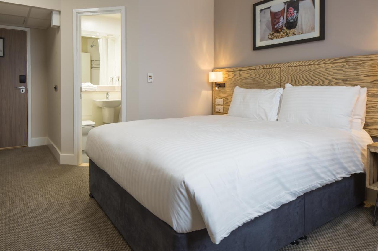 The Raven'S Cliff Lodge By Marston'S Inns Motherwell Luaran gambar