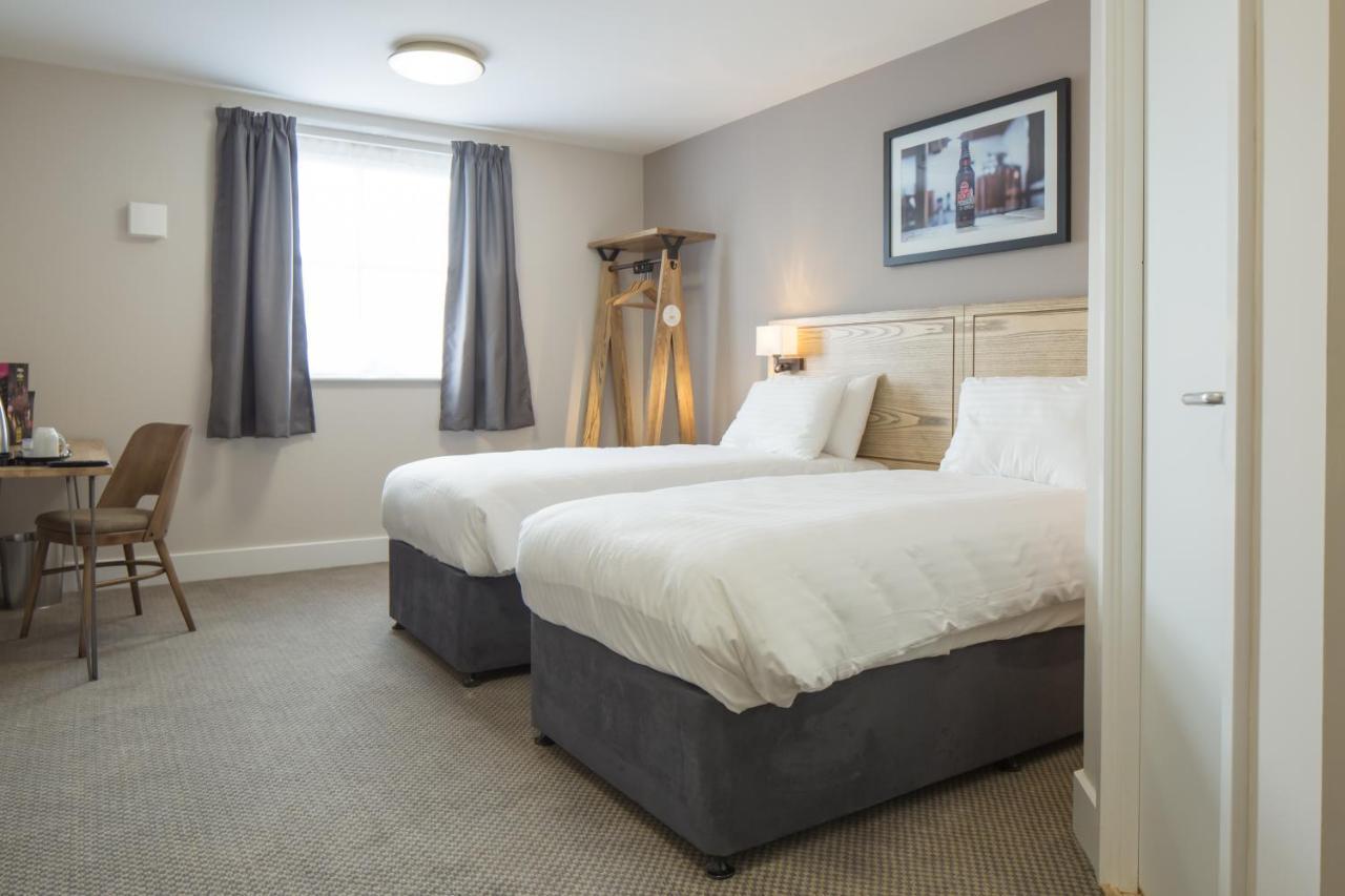 The Raven'S Cliff Lodge By Marston'S Inns Motherwell Luaran gambar